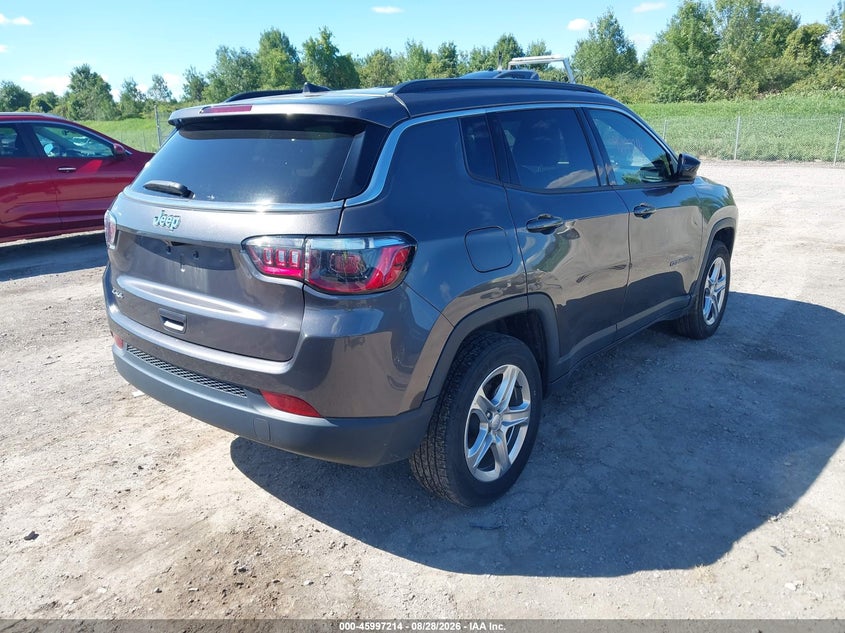2024 JEEP COMPASS auction photo 4