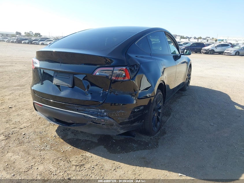 TESLA MODEL Y - zdjęcie 6