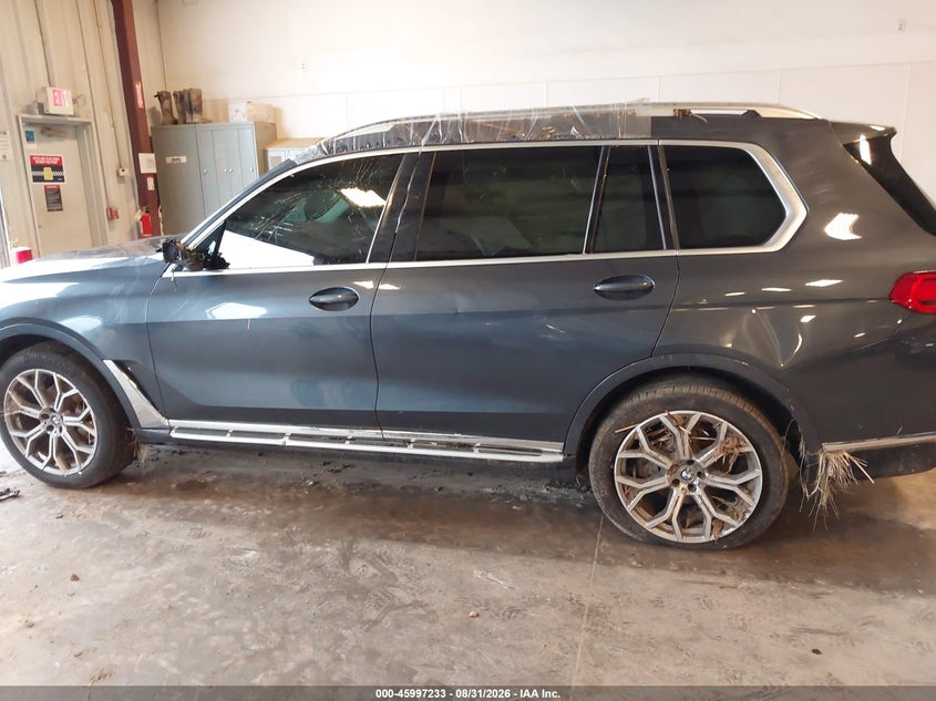BMW X7 - zdjęcie 14
