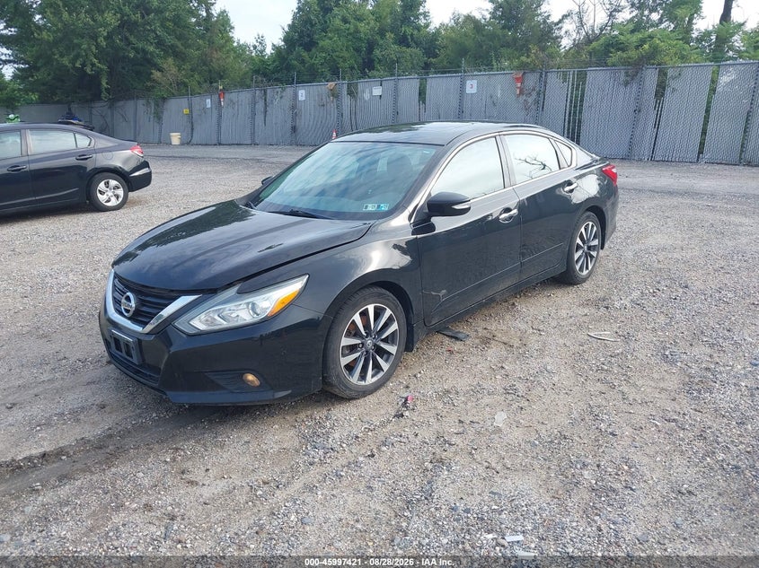 2017 Nissan Altima, Normal Wear & Tear, IAAI, VIN 1N4AL3AP6HC260458 — photo 2