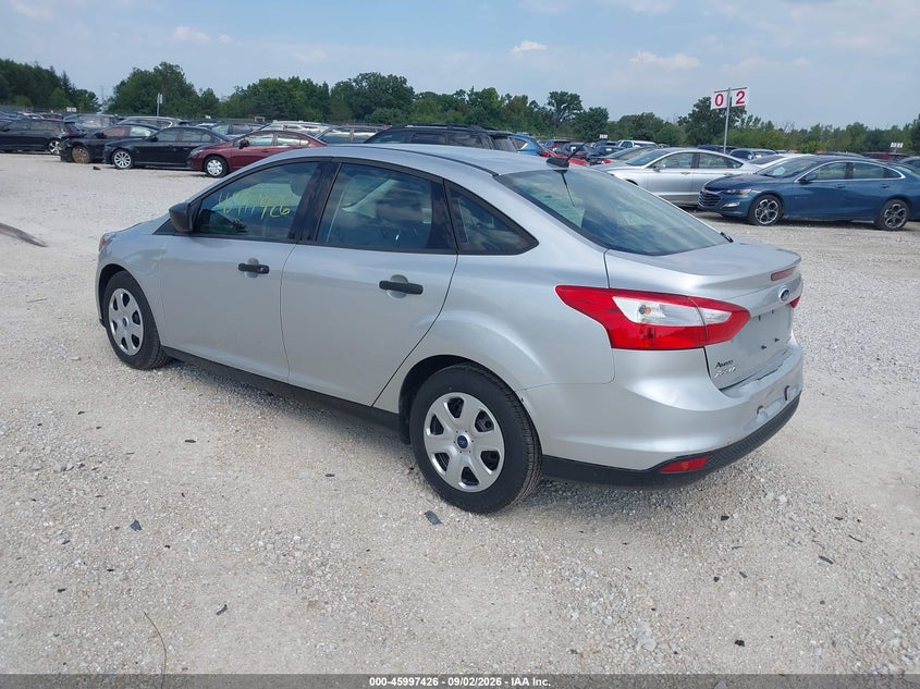 Vin: 1fadp3e20dl318106, lot: 46496771, ford focus s 20133