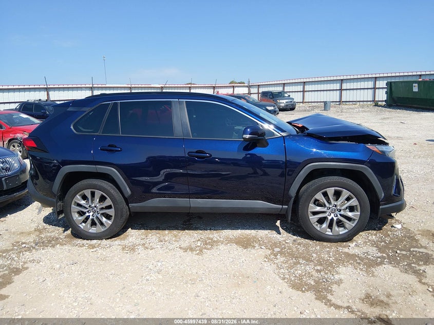 TOYOTA RAV4 - zdjęcie 13