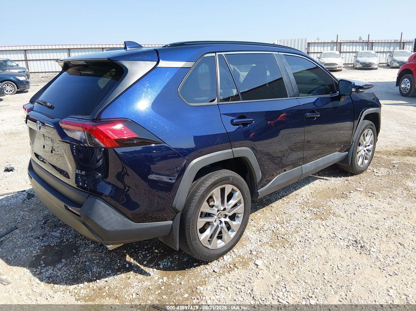 TOYOTA RAV4 - zdjęcie 4