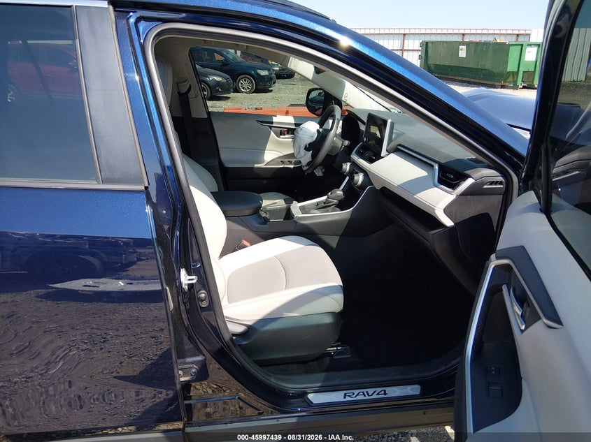 TOYOTA RAV4 - zdjęcie 5