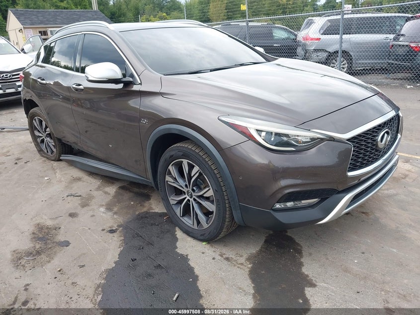 2017 INFINITI QX30 PREMIUM