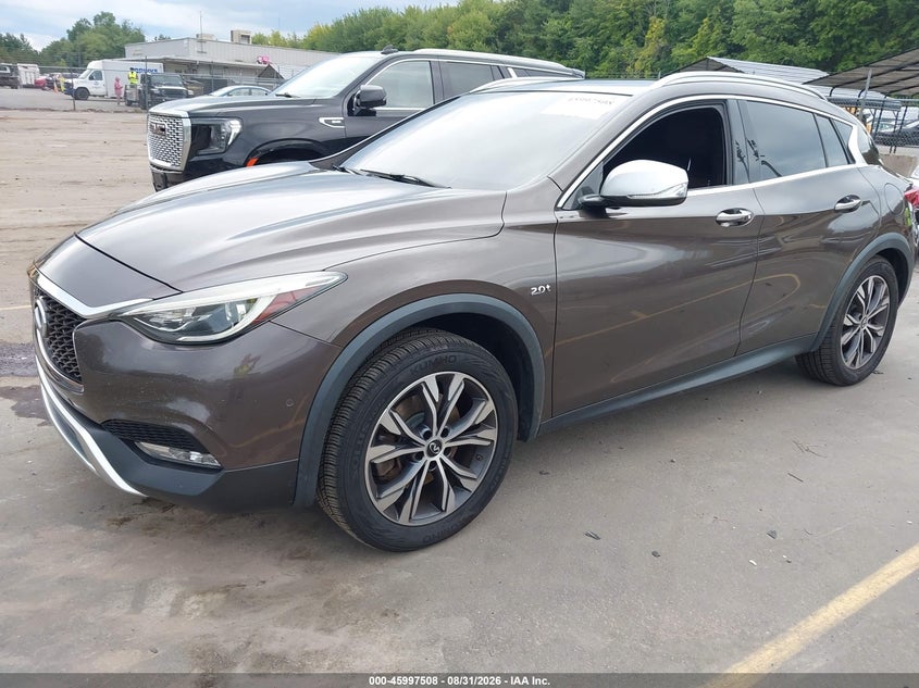 2017 INFINITI QX30 PREMIUM · Фото 2