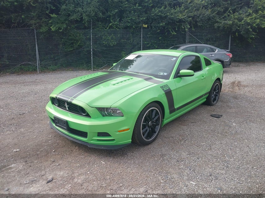 2013 Ford Mustang Boss 302, Left Rear, IAAI, VIN 1ZVBP8CU9D5233334 — photo 2