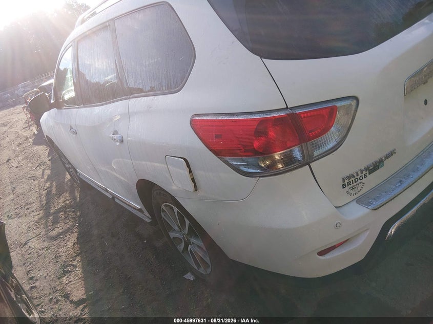 2015 NISSAN PATHFINDER auction photo 3