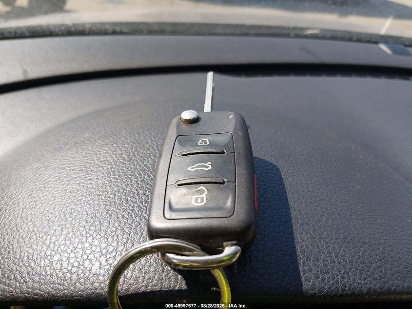 VOLKSWAGEN EOS 2014 VIN WVWBW8AH4EV005075