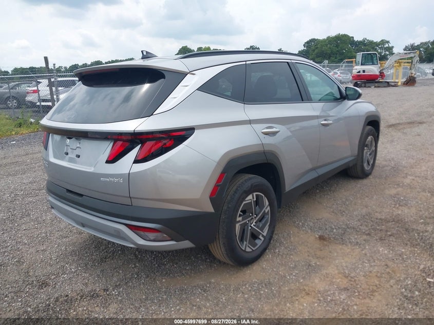 2025 HYUNDAI TUCSON HYBRID auction photo 4