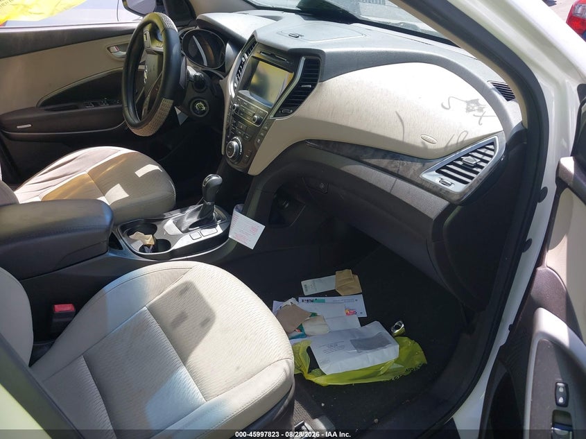 2017 HYUNDAI SANTA FE auction photo 5