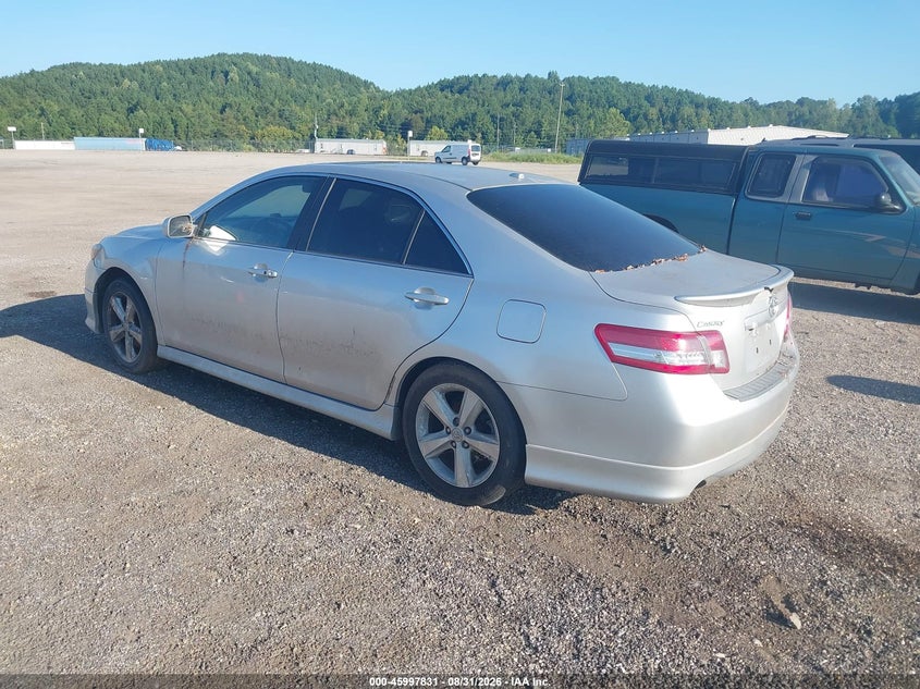 2011 TOYOTA CAMRY auction photo 3