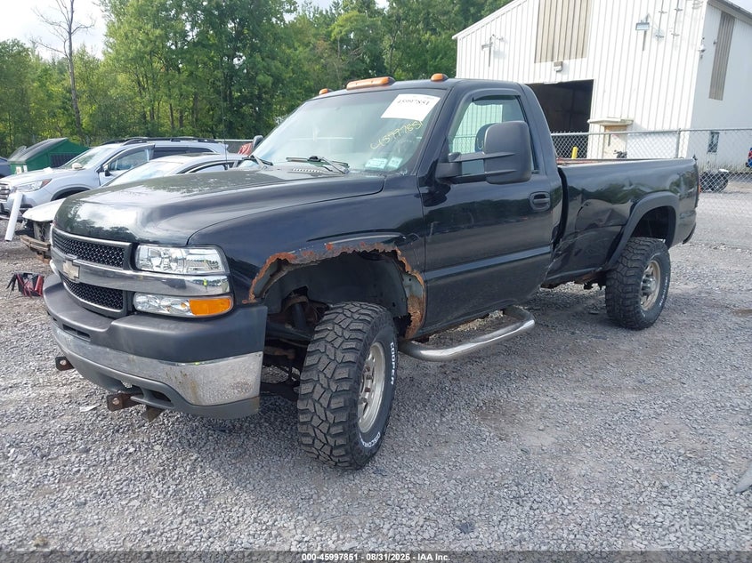 2002 Chevrolet Silverado, Левый бок, IAAI, VIN 1GCHK24U92E252907 — фото 2