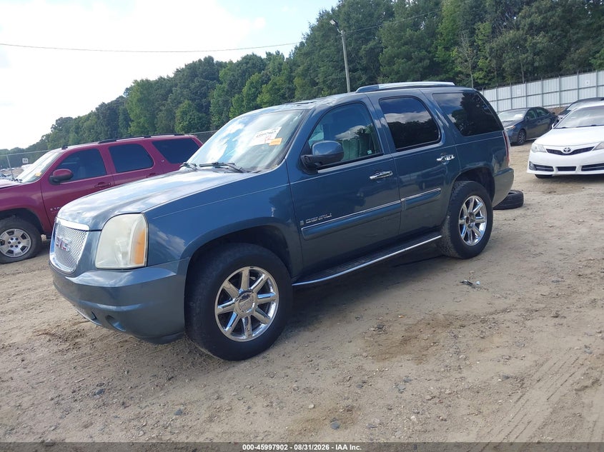 2007 GMC Yukon, Roof, IAAI, VIN 1GKFK63877J199999 — photo 2