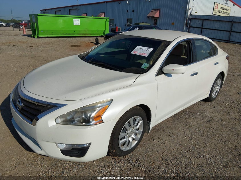 2015 Nissan Altima, Обычный износ, IAAI, VIN 1N4AL3AP6FC206879 — фото 2