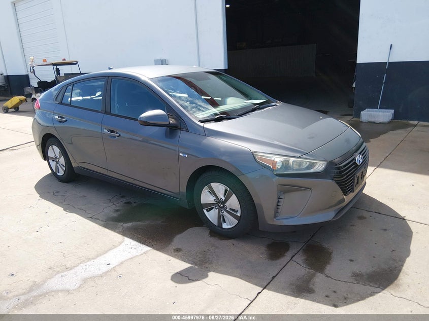 2018 HYUNDAI IONIQ HYBRID auction photo 1