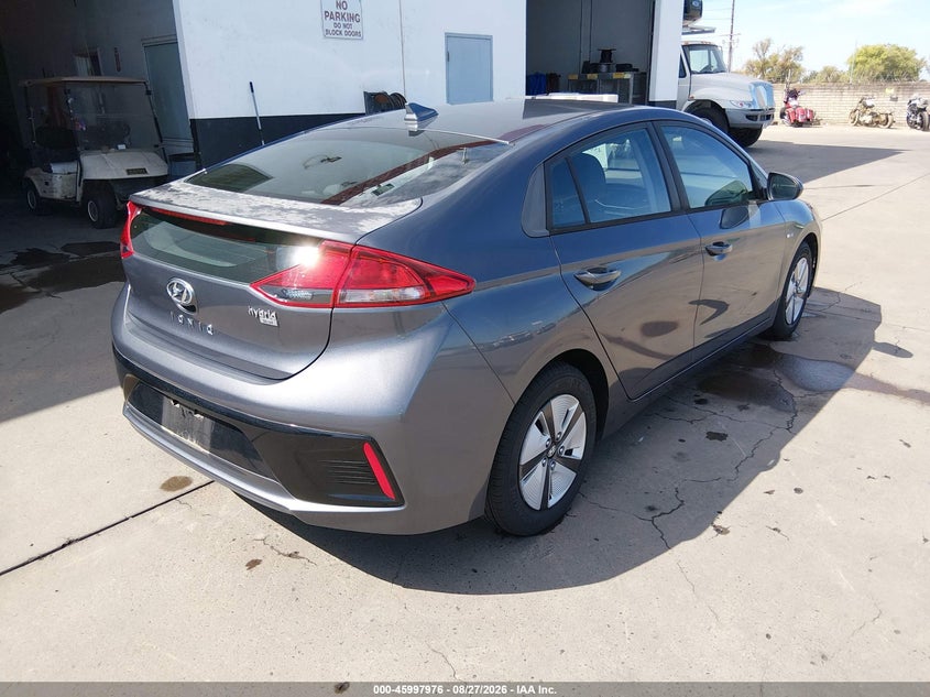 2018 HYUNDAI IONIQ HYBRID auction photo 4
