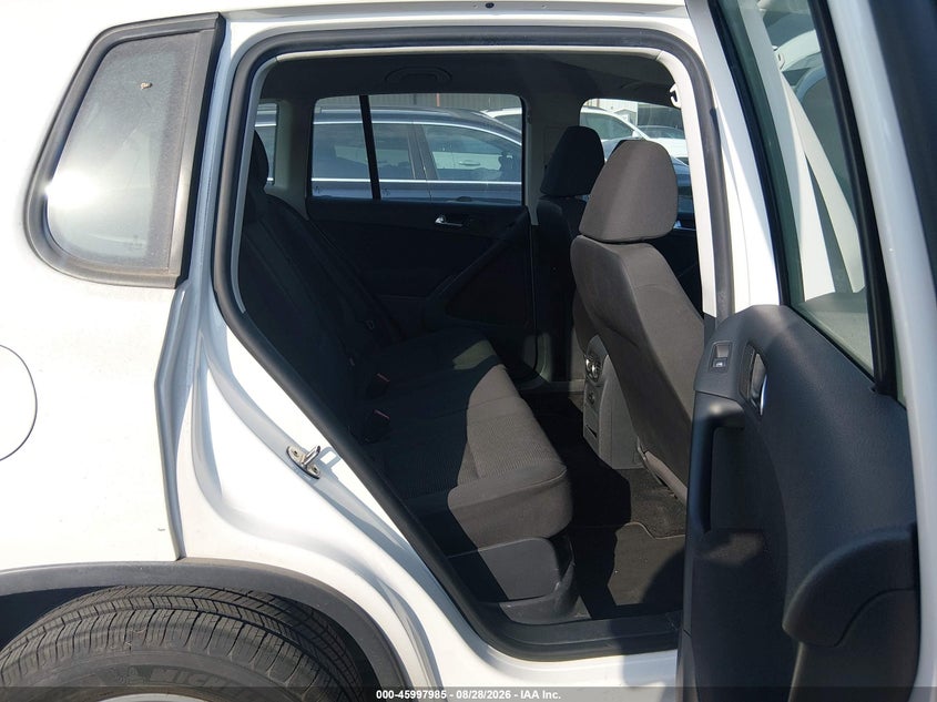 2013 VOLKSWAGEN TIGUAN auction photo 8