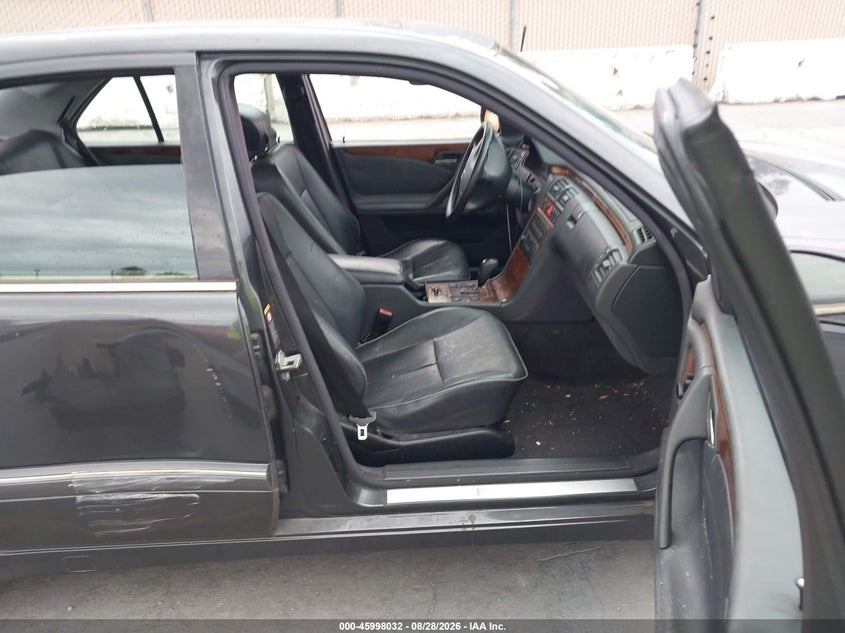 MERCEDES-BENZ E 430 2001 VIN WDBJF70J41X061671