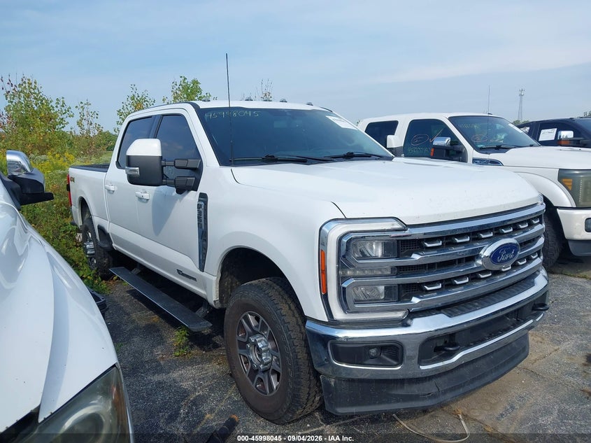 2023 FORD F-350 LARIAT