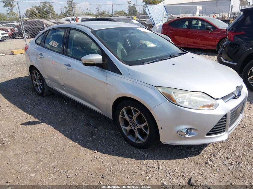 Vin: 1fadp3f22el217620, lot: 46497412, ford focus se 2014 img_1