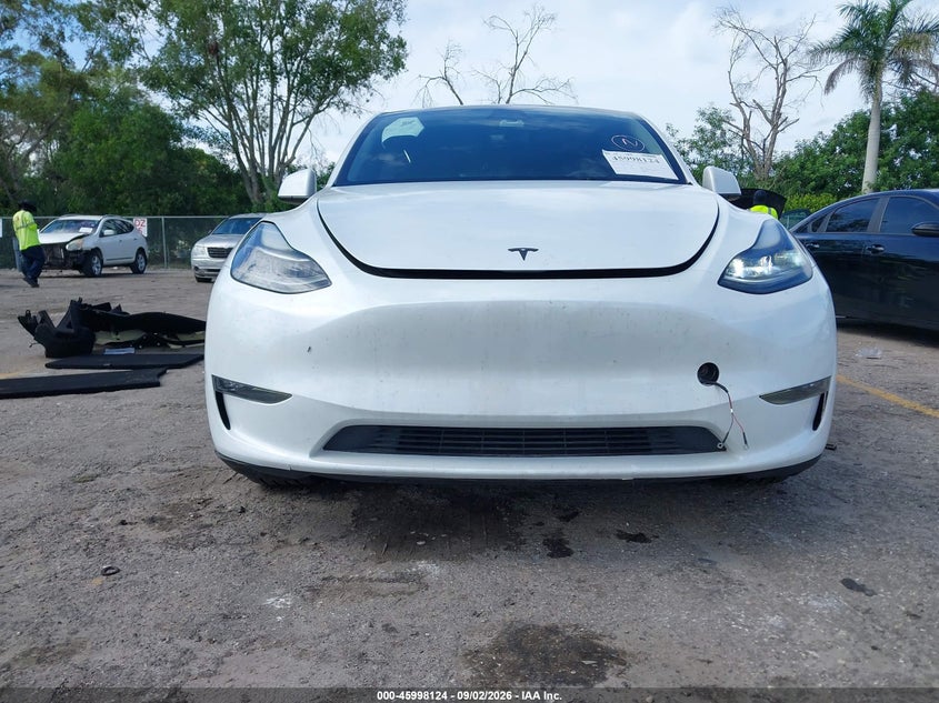 TESLA MODEL Y - zdjęcie 12