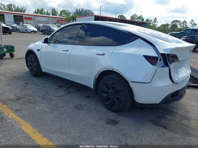 TESLA MODEL Y - zdjęcie 3