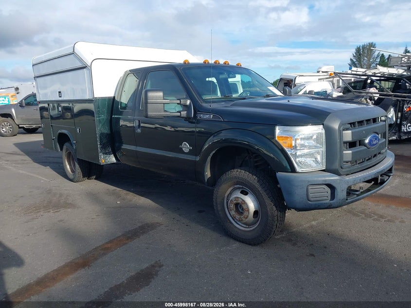 2015 FORD F-350 CHASSIS auction photo 1