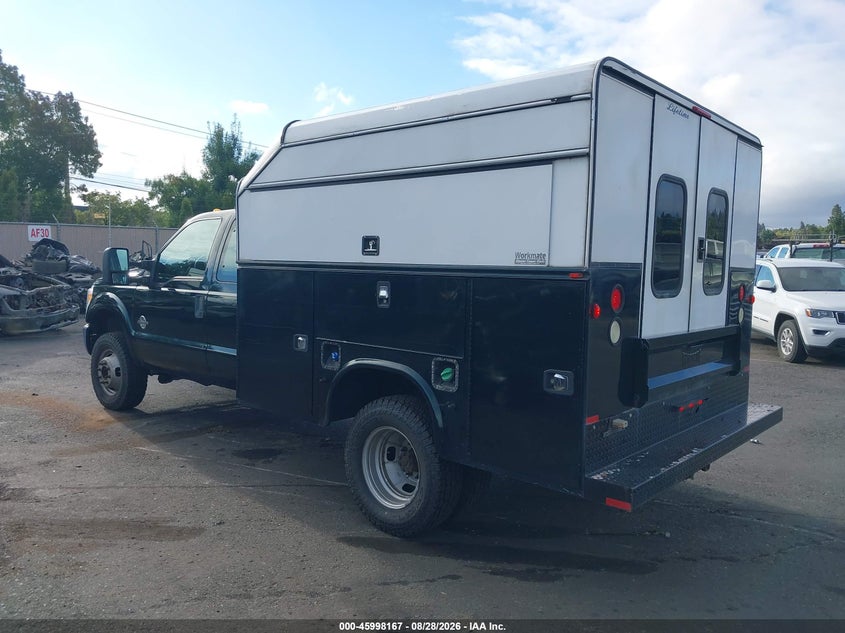 2015 FORD F-350 CHASSIS auction photo 3