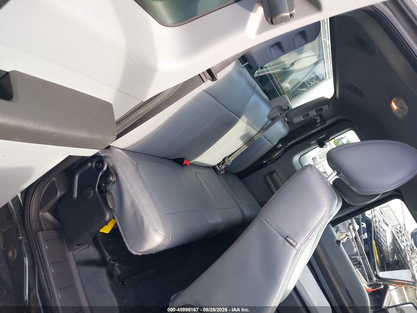 2015 FORD F-350 CHASSIS auction photo 8