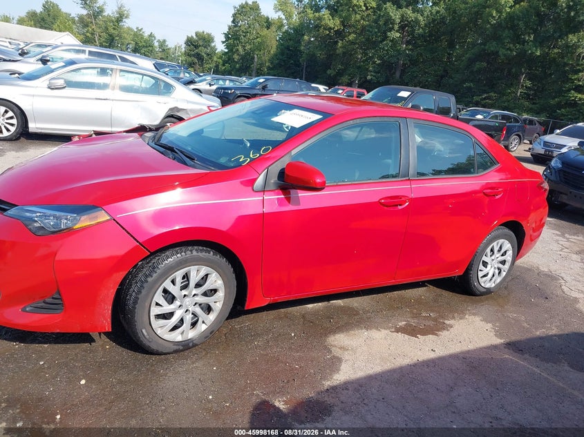 TOYOTA COROLLA - zdjęcie 14