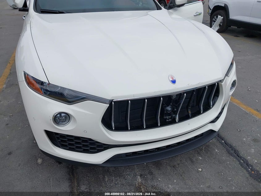 MASERATI LEVANTE 2017 VIN ZN661XUAXHX243822