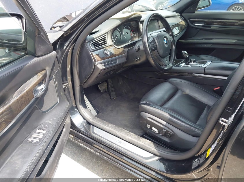 2013 BMW 750LI auction photo 5