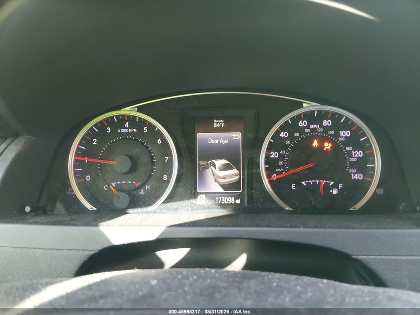 2015 TOYOTA CAMRY SE · Фото 7