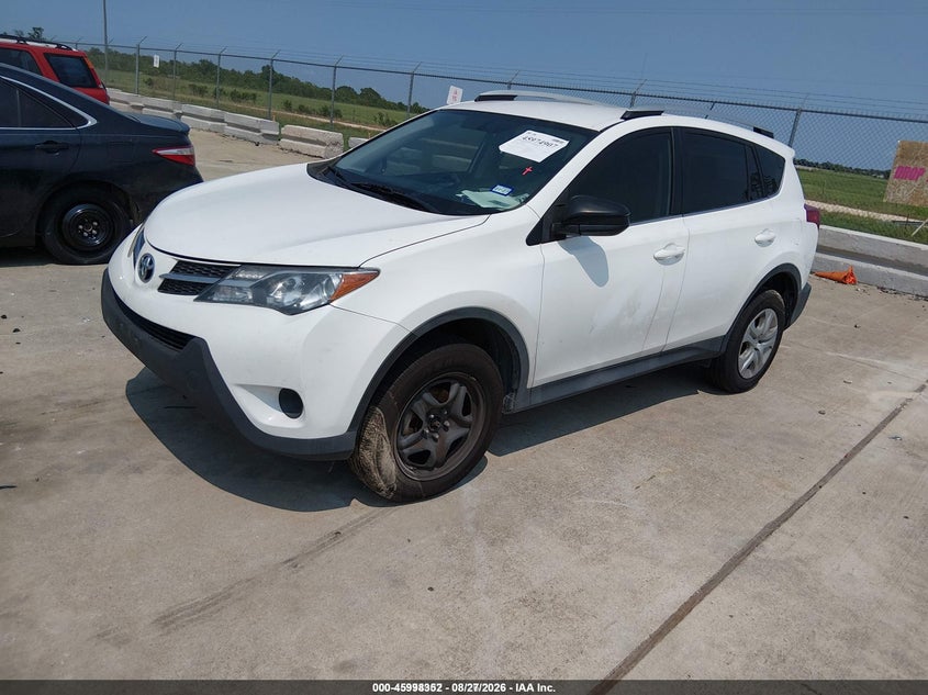 2015 Toyota RAV 4, Вилучене, IAAI, VIN 2T3ZFREV4FW200110 — фото 2
