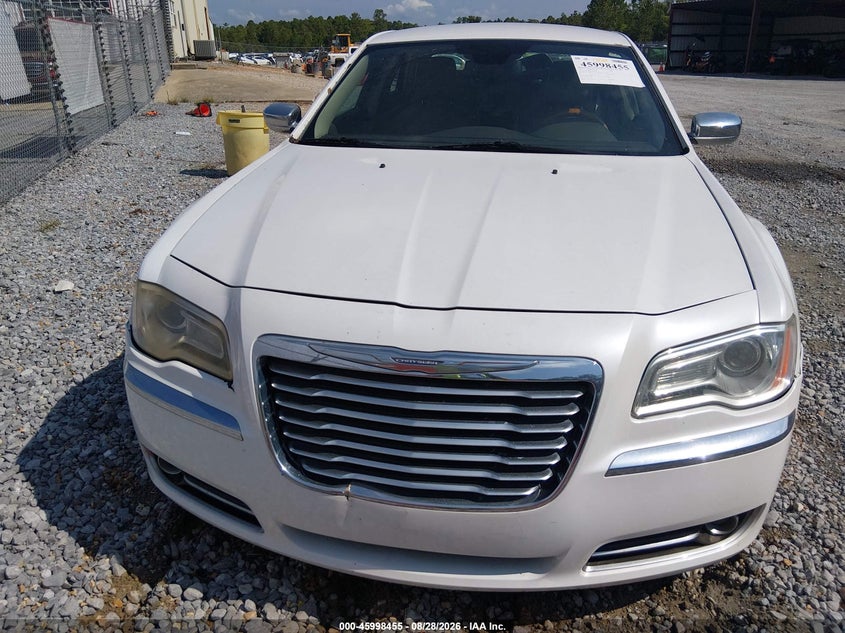 2012 CHRYSLER 300C auction photo 6