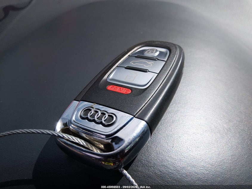 AUDI SQ5 2016 VIN WA1CCAFP0GA061636