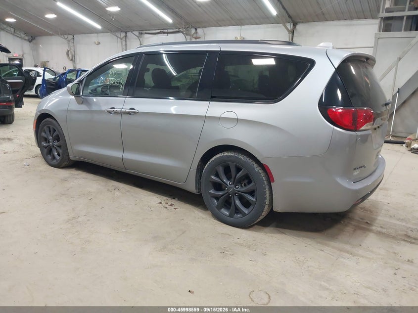 Vin: 2c4rc1bg0lr290569, lot: 46497904, chrysler pacifica touring l 20203