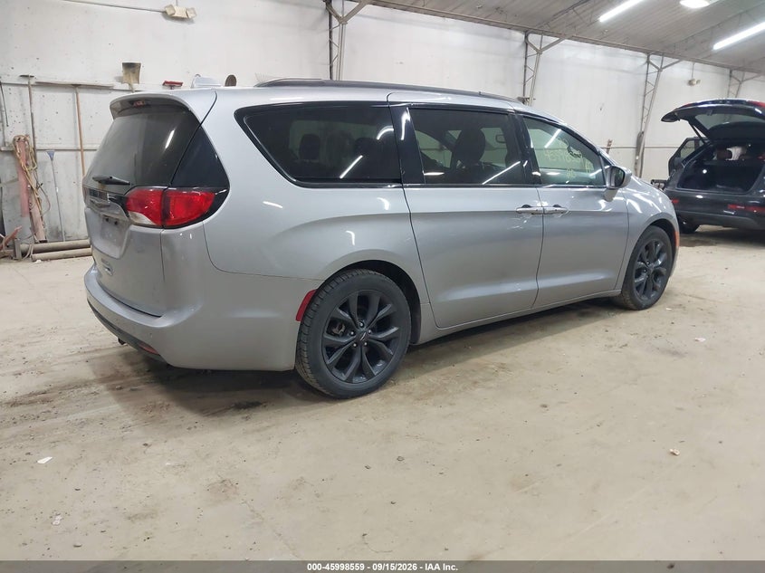 Vin: 2c4rc1bg0lr290569, lot: 46497904, chrysler pacifica touring l 20204