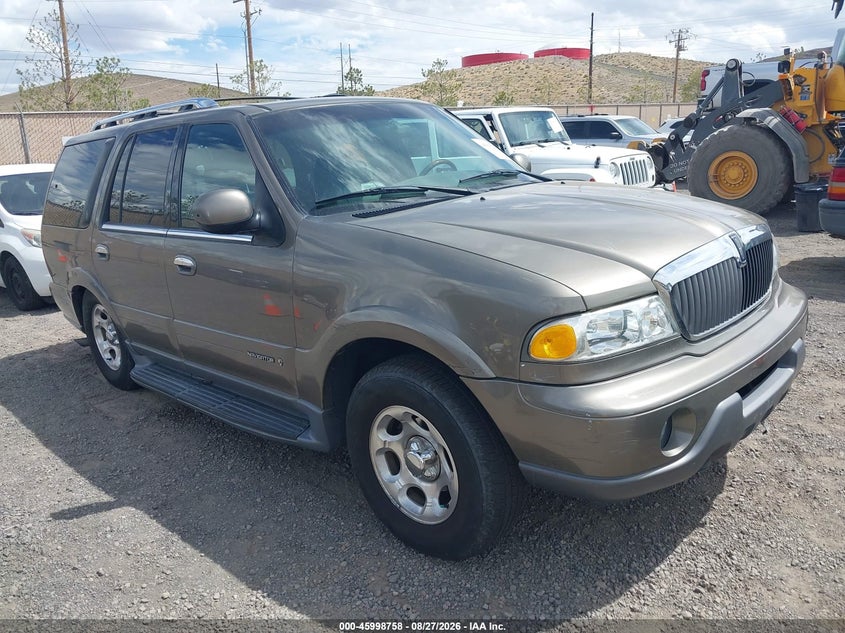 2002 LINCOLN NAVIGATOR auction photo 1