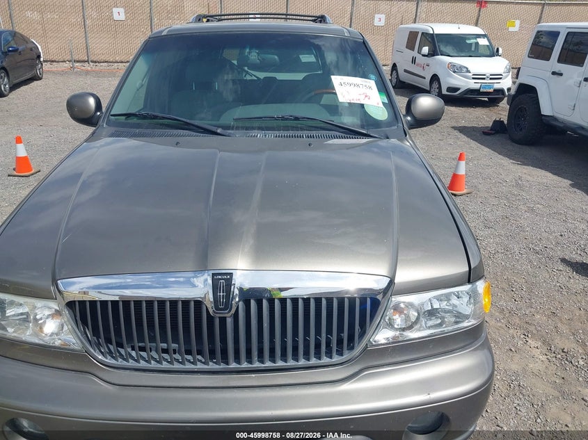 2002 LINCOLN NAVIGATOR auction photo 6