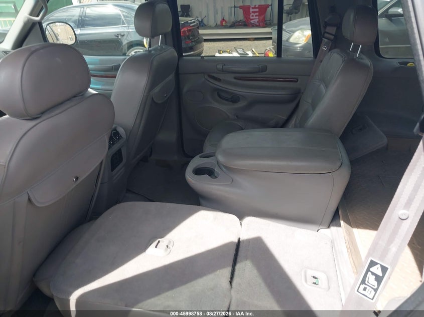 2002 LINCOLN NAVIGATOR auction photo 8