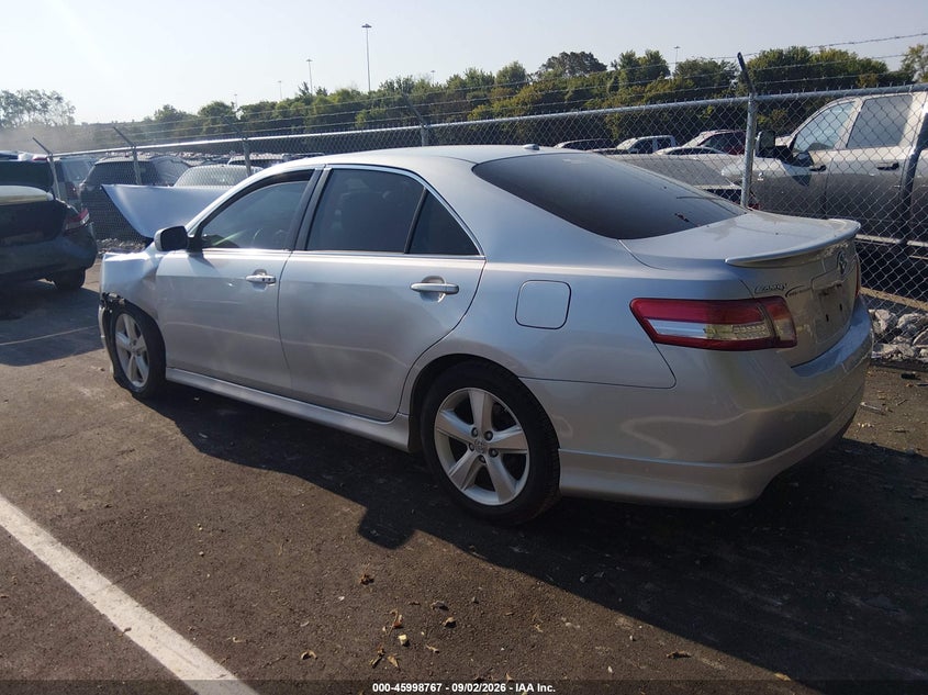 2011 TOYOTA CAMRY auction photo 3