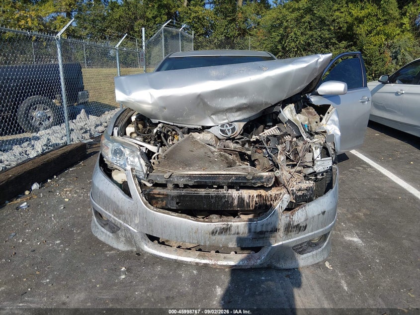 2011 TOYOTA CAMRY auction photo 6