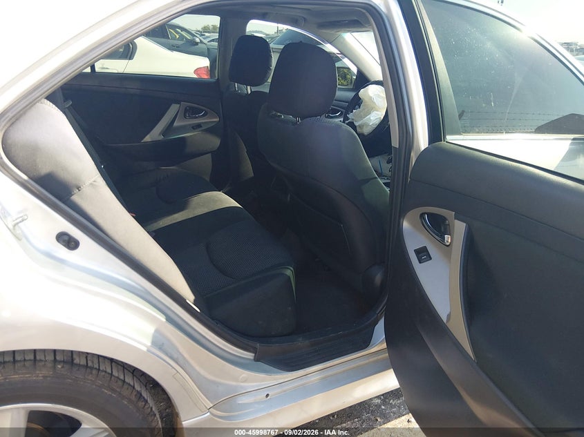 2011 TOYOTA CAMRY auction photo 8