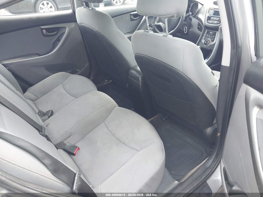 2013 HYUNDAI ELANTRA auction photo 8