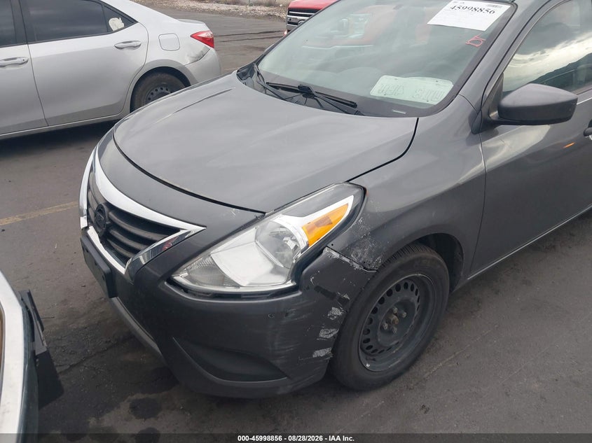 2017 NISSAN VERSA auction photo 6
