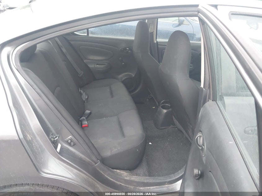 2017 NISSAN VERSA auction photo 8