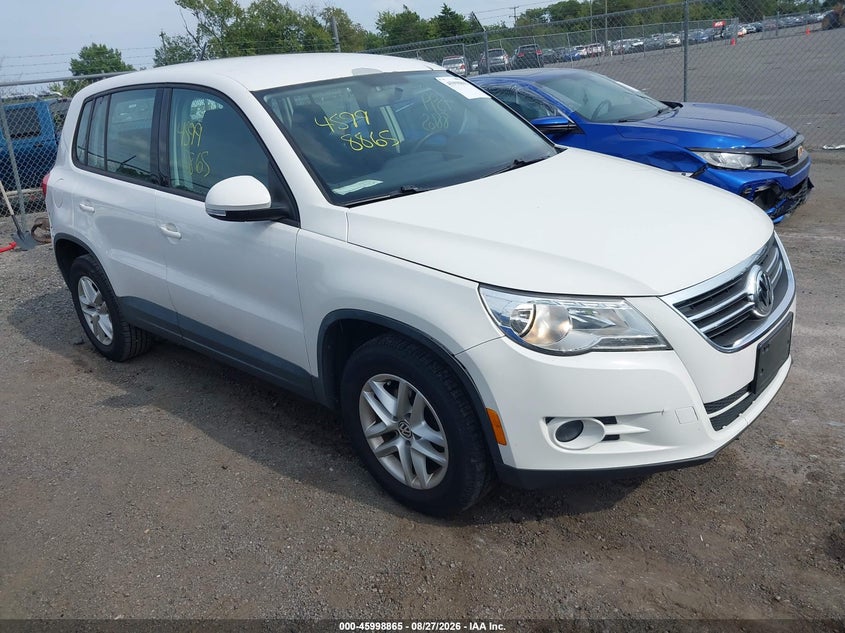 2011 VOLKSWAGEN TIGUAN auction photo 1
