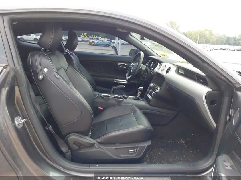 FORD MUSTANG - zdjęcie 5